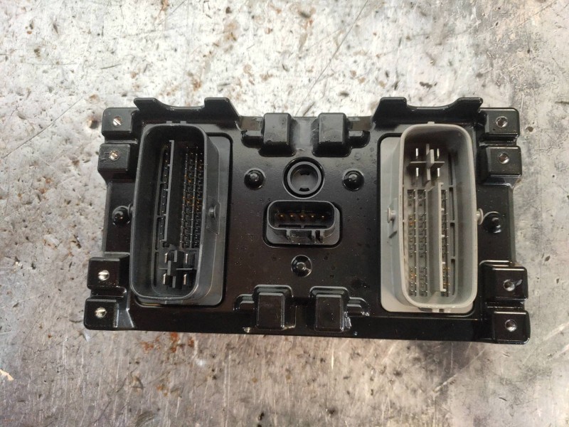 Recambio de modulo electronico para lexus is 300h referencia OEM IAM 8954053480 0795003220 