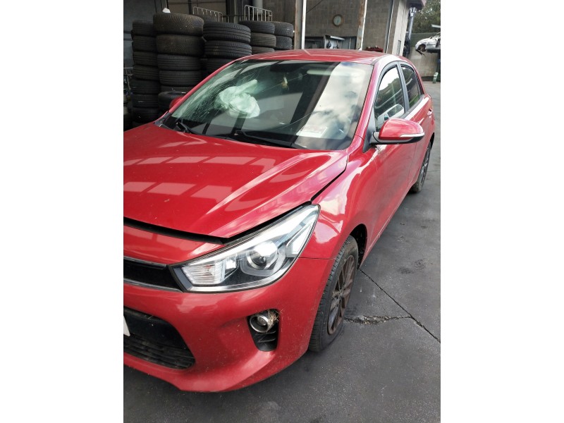 kia rio (yb) del año 2018