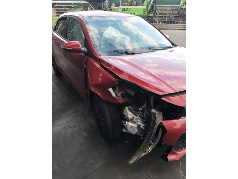 kia rio (yb) del año 2018