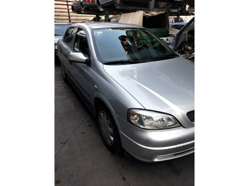 opel astra g berlina del año 1999