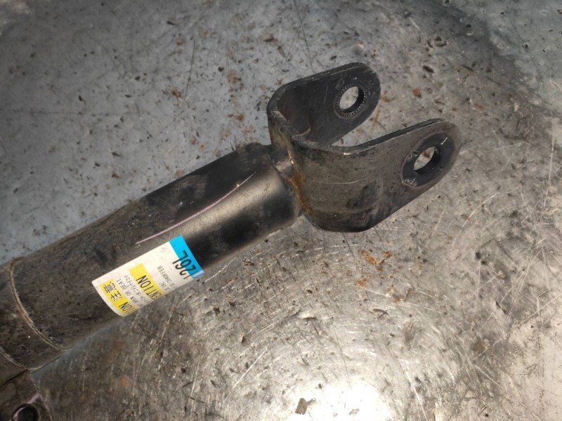 Recambio de amortiguador delantero izquierdo para lexus is 300h referencia OEM IAM 4852053391  