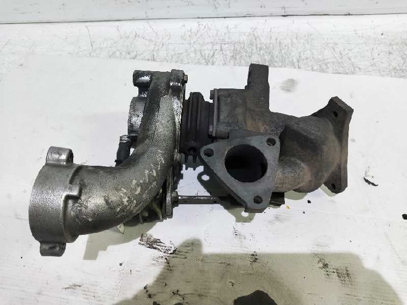 Recambio de turbocompresor para renault laguna (b56) 2.2 turbodiesel referencia OEM IAM 4541642 7700101141B  Recambio de turbocompresor para renault laguna (b56) 2.2 turbodiesel referencia OEM IAM 4541642 7700101141B