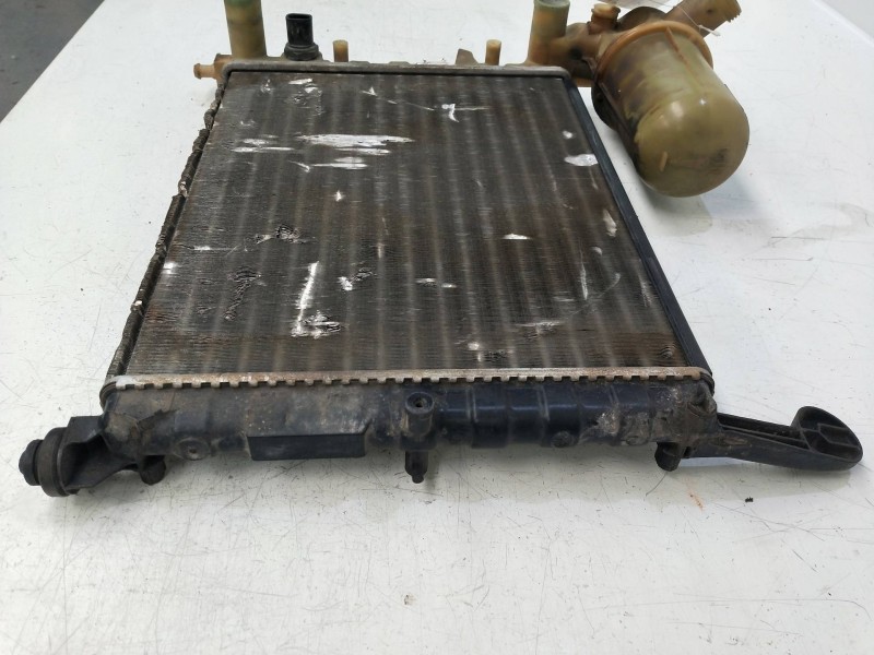 Recambio de radiador agua para fiat tipo (160) 1.4 cat referencia OEM IAM    Recambio de radiador agua para fiat tipo (160) 1.4 cat referencia OEM IAM