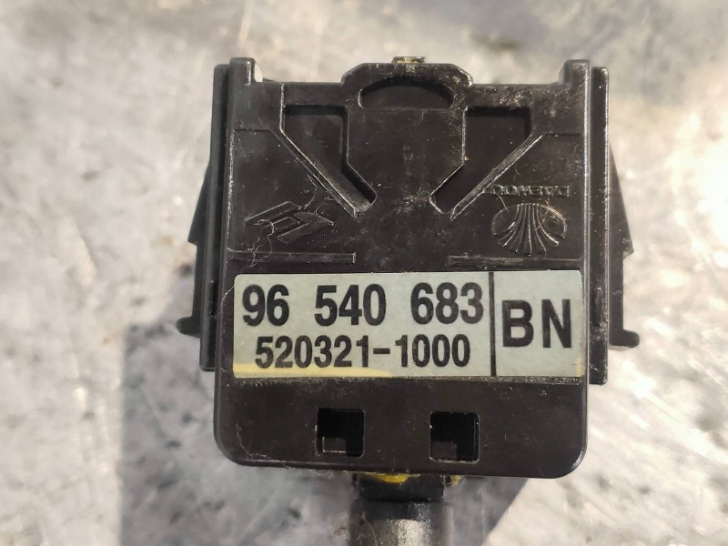 Recambio de mando luces para chevrolet kalos 1.4 cat referencia OEM IAM 96540683 5203211000 