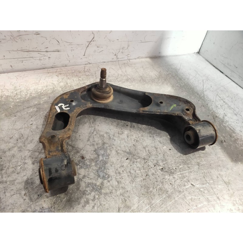 Recambio de brazo suspension superior delantero izquierdo para nissan navara pick-up (d40m) doble cab se 4x4 referencia OEM IAM 