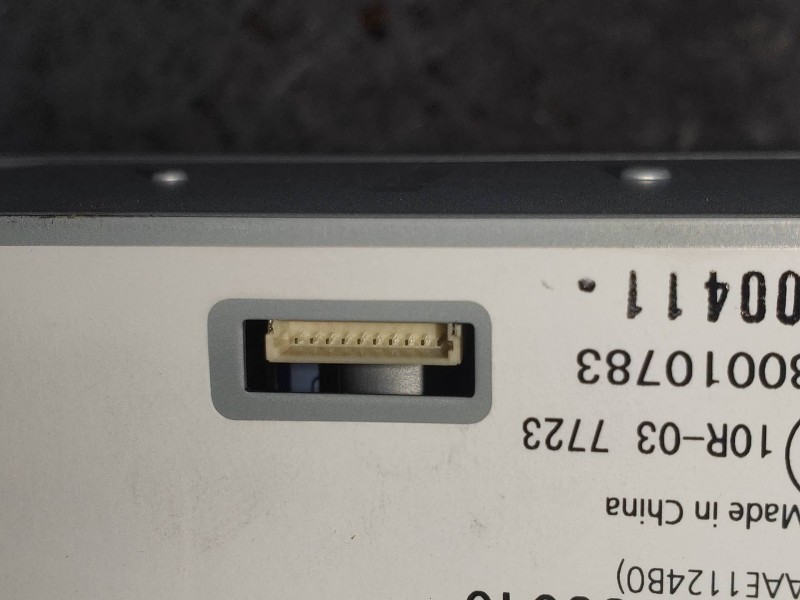 Recambio de modulo electronico para lexus is 300h referencia OEM IAM 8624053040  