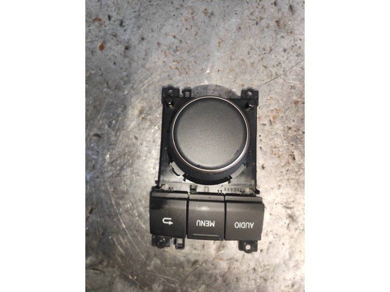 Recambio de mando multifuncion para lexus is 300h referencia OEM IAM 8478053240  