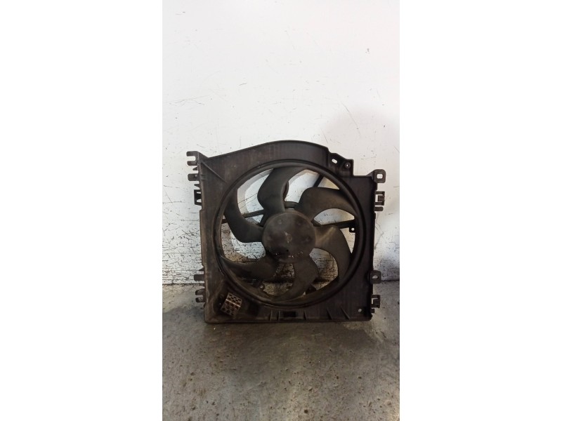 Recambio de electroventilador para renault grand modus authentique referencia OEM IAM 8200966248 M53000266 