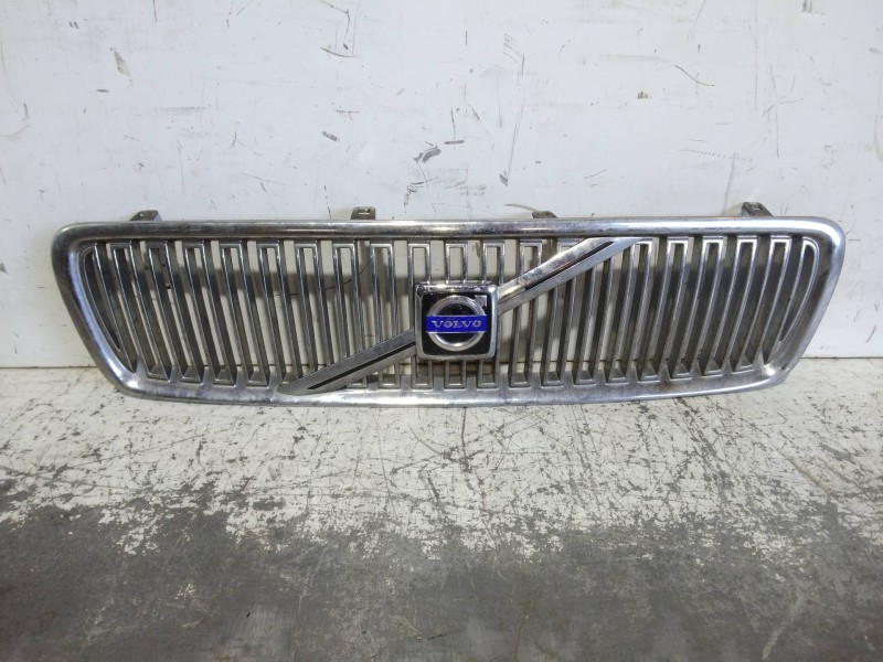 Recambio de rejilla delantera para volvo v70 familiar 2.4 (103kw) referencia OEM IAM   