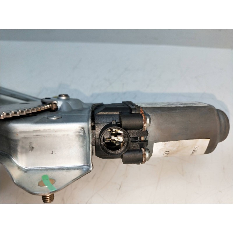 Recambio de elevalunas delantero derecho para nissan kubistar (x76) 1.5 dci turbodiesel cat referencia OEM IAM 400664  5P Recambio de elevalunas delantero derecho para nissan kubistar (x76) 1.5 dci turbodiesel cat referencia OEM IAM 400664  5P