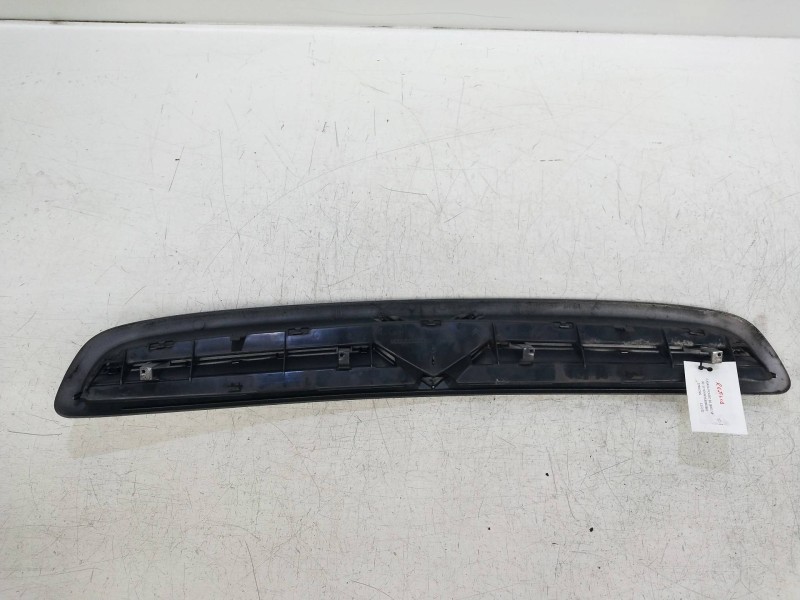 Recambio de rejilla delantera para citroen xsara picasso 1.6 hdi 110 sx top referencia OEM IAM   