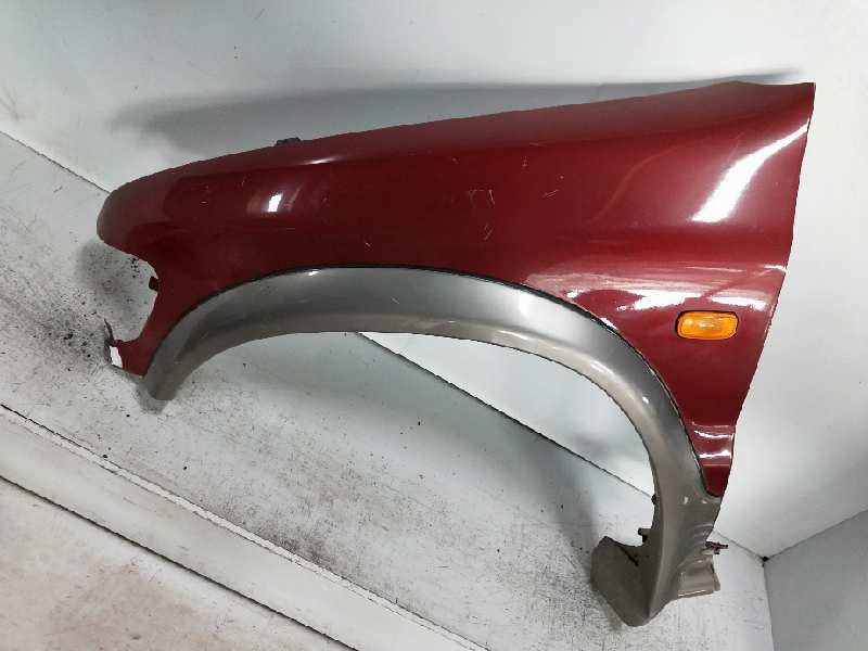 Recambio de aleta delantera izquierda para kia sportage 2.0 turbodiesel cat referencia OEM IAM   