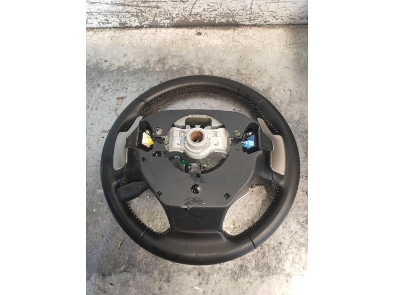 Recambio de volante para lexus is 300h referencia OEM IAM 4510076160C2  