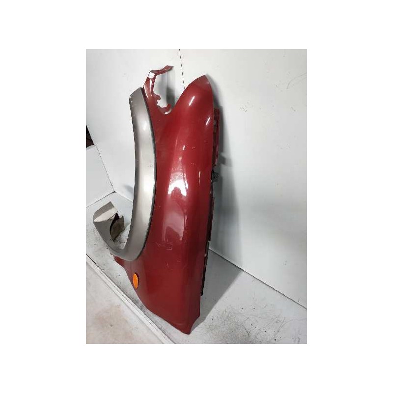 Recambio de aleta delantera izquierda para kia sportage 2.0 turbodiesel cat referencia OEM IAM   