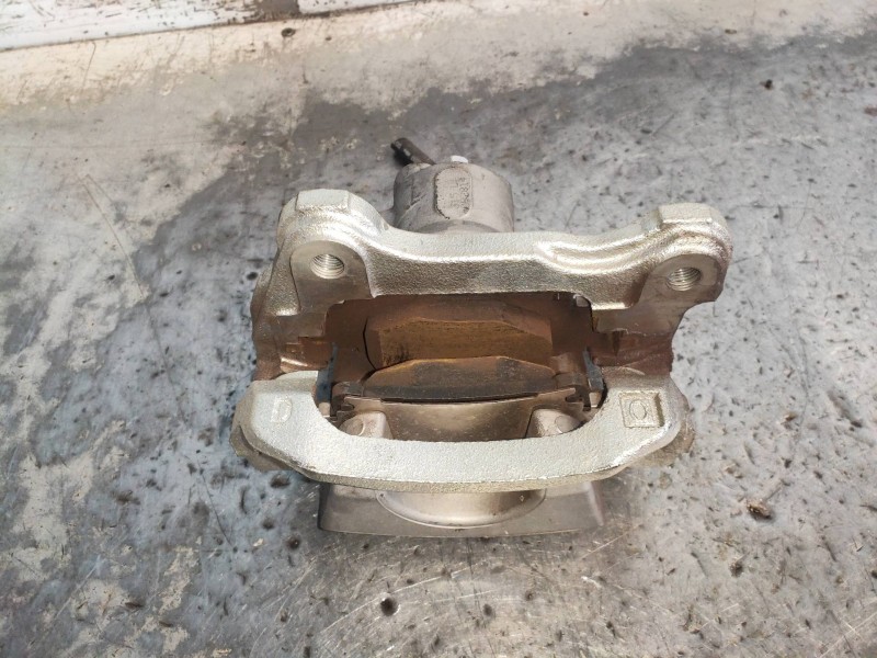 Recambio de pinza freno trasera izquierda para lexus is 300h referencia OEM IAM   