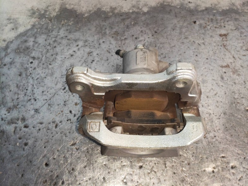 Recambio de pinza freno trasera derecha para lexus is 300h referencia OEM IAM   