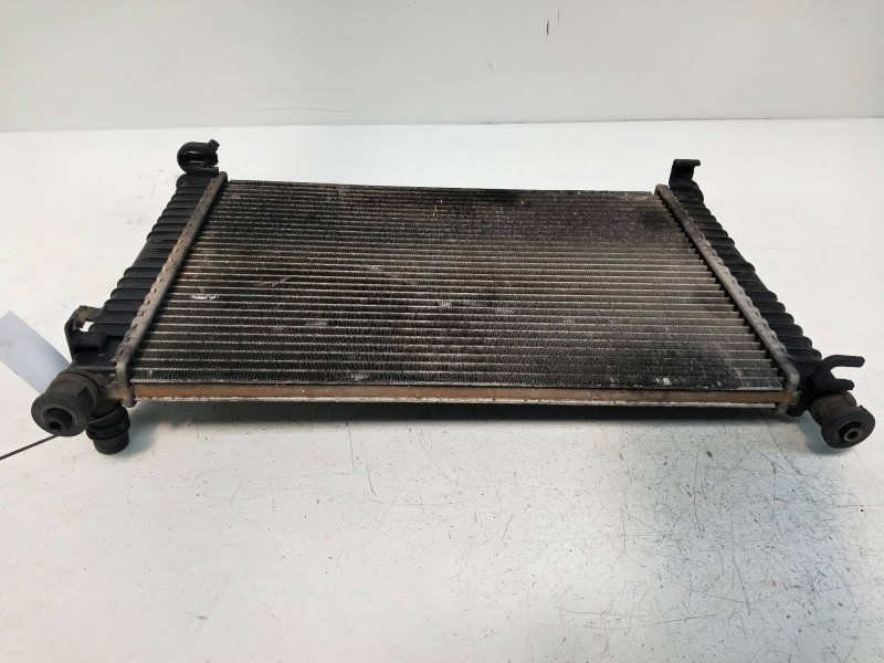 Recambio de radiador agua para ford fiesta (cbk) fun referencia OEM IAM 4S6H8C342AD  