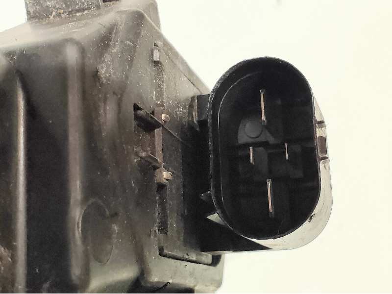 Recambio de electroventilador para opel astra j lim. cosmo referencia OEM IAM 3135104037 970556351 BOSCH