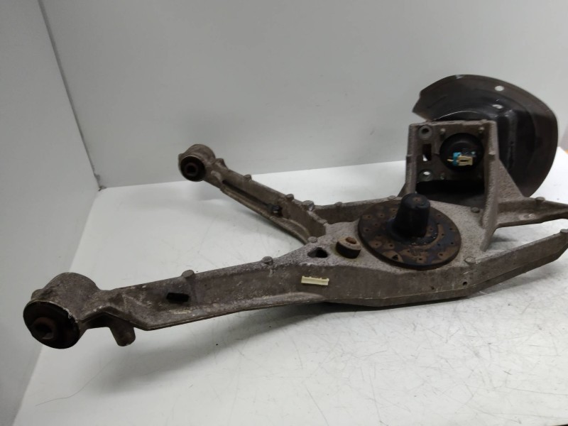 Recambio de mangueta trasera derecha para cadillac seville sts referencia OEM IAM   