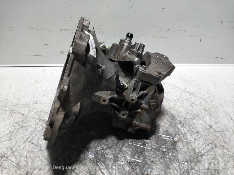 Recambio de caja cambios para opel corsa d enjoy referencia OEM IAM F17W374 A15272 
