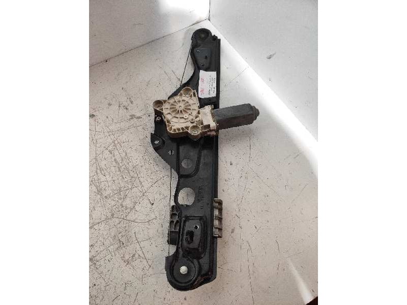 Recambio de elevalunas trasero izquierdo para mercedes clase e (w211) berlina e 220 cdi (211.006) referencia OEM IAM 991892100 A
