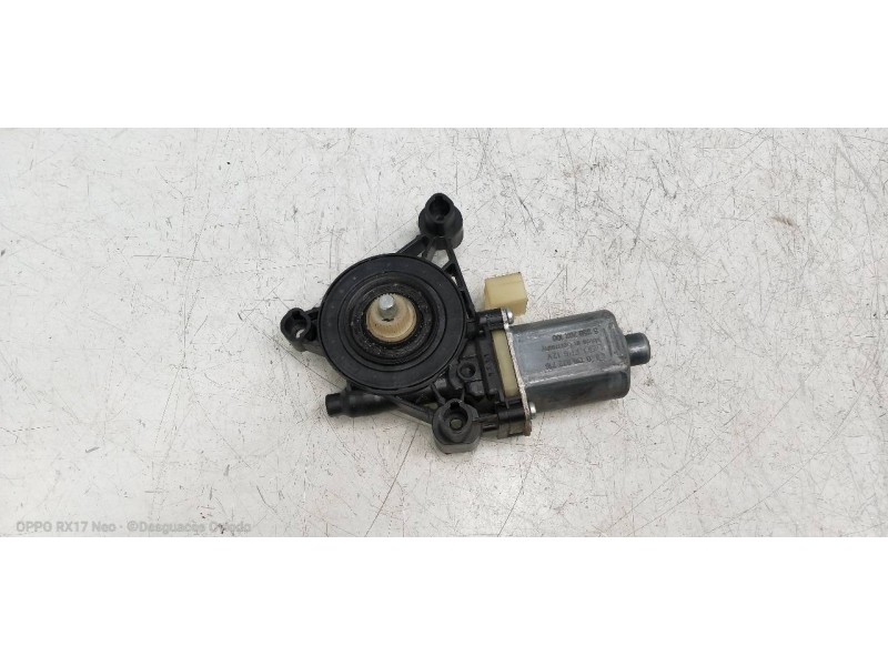 Recambio de motor elevalunas delantero derecho para seat leon (5f1) style referencia OEM IAM 0130822716  