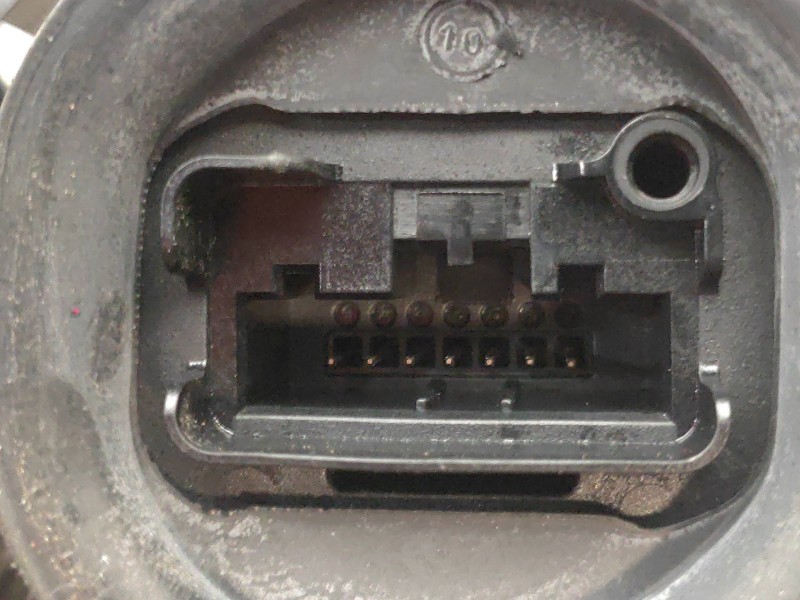 Recambio de motor cierre centralizado trasero derecho para volkswagen golf vi (5k1) gti referencia OEM IAM 5K4839016H 46B5K48390