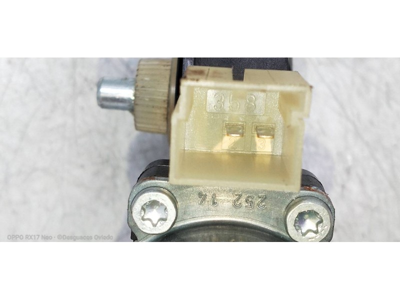 Recambio de motor elevalunas delantero derecho para seat leon (5f1) style referencia OEM IAM 0130822716  