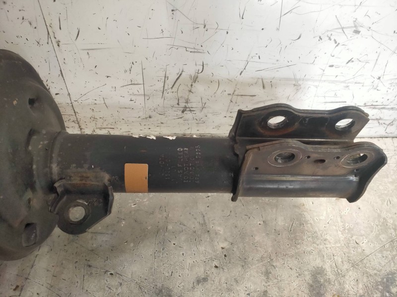 Recambio de amortiguador delantero derecho para toyota yaris live referencia OEM IAM 485200D010  