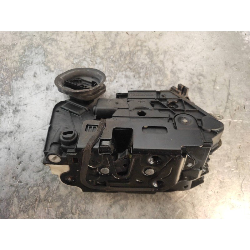 Recambio de motor cierre centralizado trasero izquierdo para volkswagen golf vi (5k1) gti referencia OEM IAM 5K4839015H 45B5K483