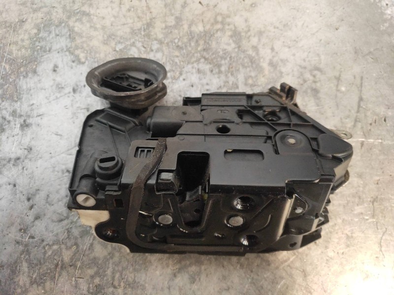 Recambio de motor cierre centralizado trasero izquierdo para volkswagen golf vi (5k1) gti referencia OEM IAM 5K4839015H 45B5K483