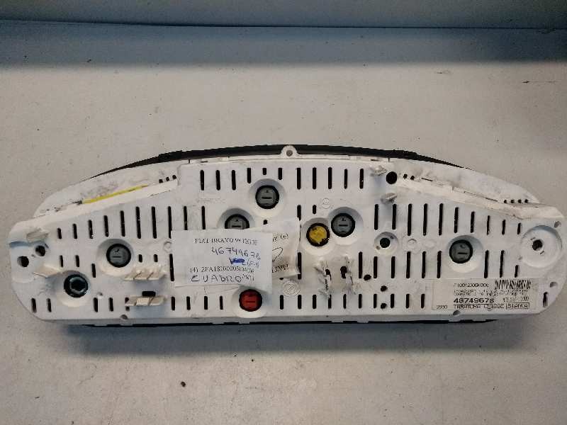 Recambio de cuadro instrumentos para fiat bravo (182) 1.2 16v cat referencia OEM IAM 46749678 FI0012006K0C0 