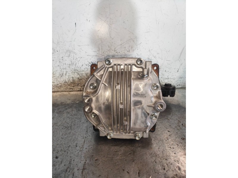 Recambio de diferencial trasero para lexus is 300h referencia OEM IAM   