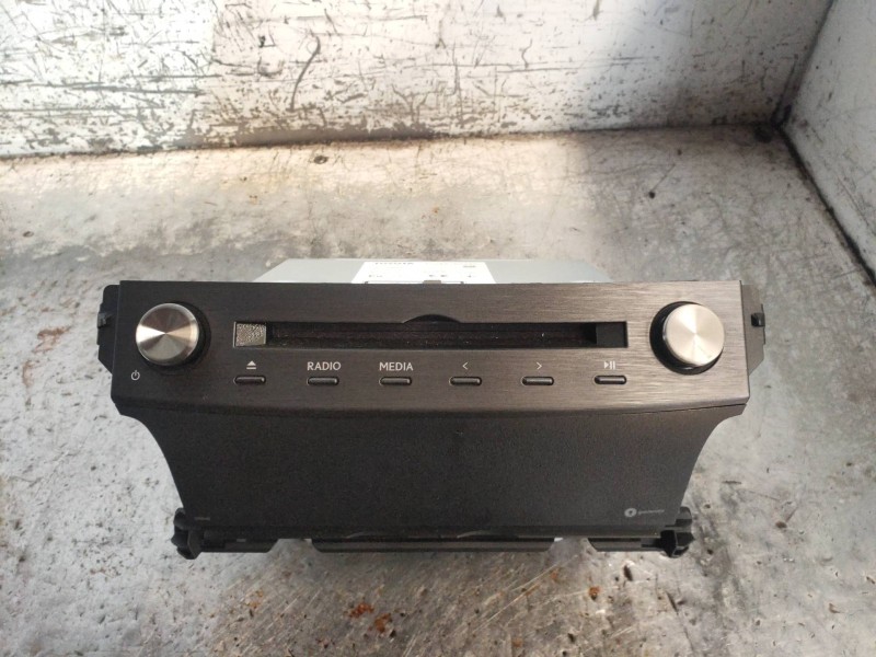 Recambio de sistema audio / radio cd para lexus is 300h referencia OEM IAM 8614053331 11400010310101 