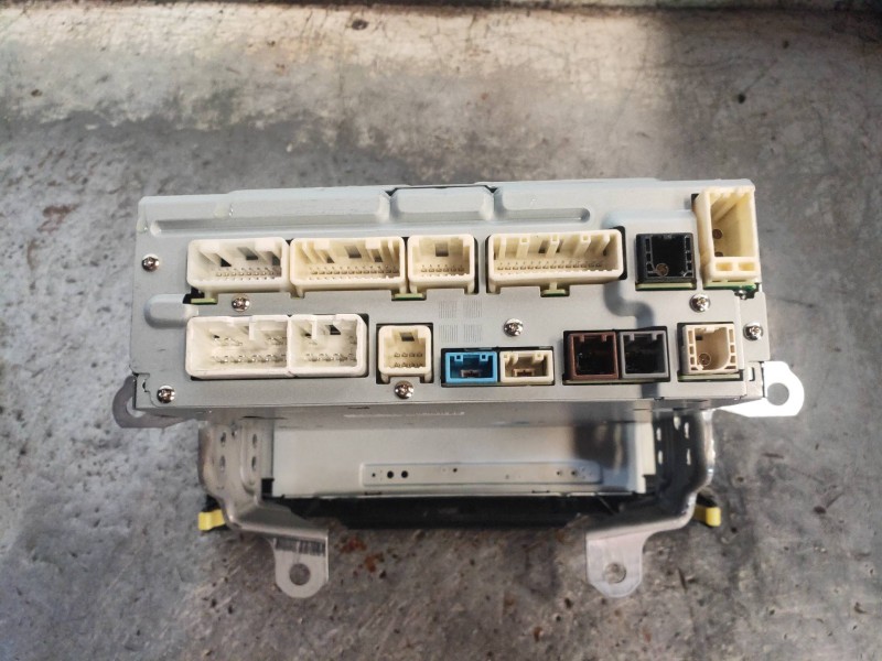 Recambio de sistema audio / radio cd para lexus is 300h referencia OEM IAM 8614053331 11400010310101 