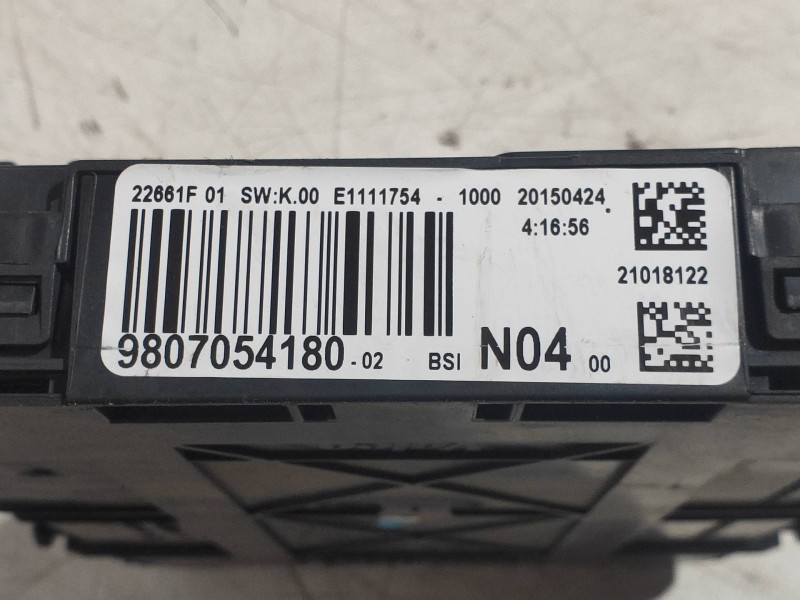 Recambio de caja reles / fusibles para peugeot 308 business line referencia OEM IAM 9807054180 BSIN0400 