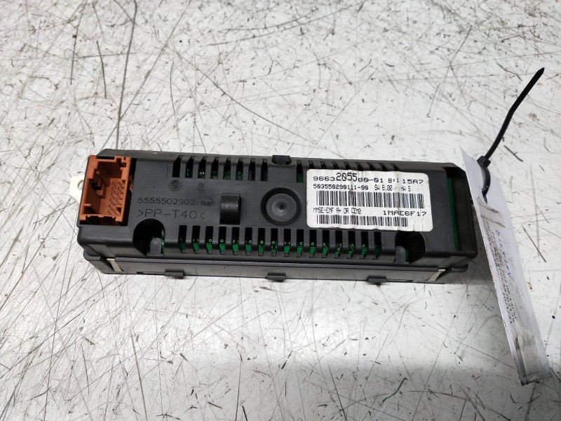 Recambio de pantalla multifuncion para peugeot 207 urban referencia OEM IAM 966320558001 50355029011100 