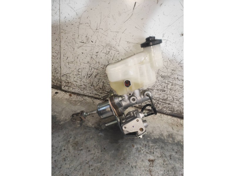 Recambio de bomba freno para lexus is 300h referencia OEM IAM 4720730080 328008047012 