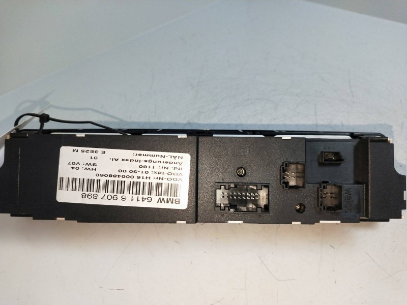 Recambio de mando calefaccion / aire acondicionado para bmw serie 3 berlina (e46) 320d referencia OEM IAM 64116907898 H160004880