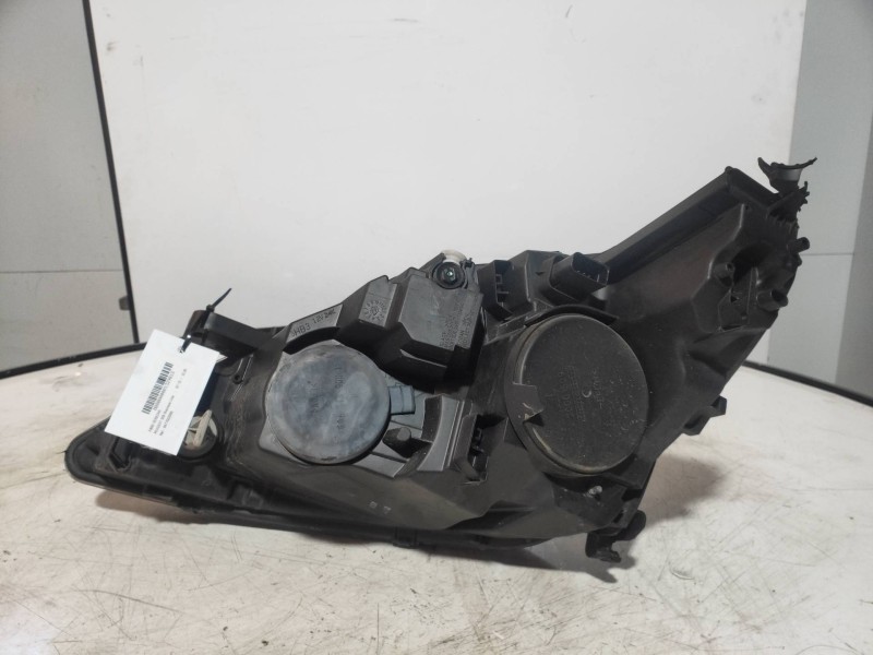 Recambio de faro derecho para peugeot 308 business line referencia OEM IAM 9677522980 030128720200 