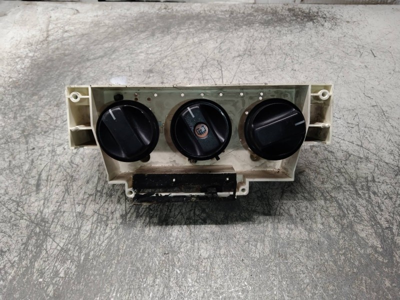 Recambio de mando calefaccion / aire acondicionado para opel agila básico referencia OEM IAM 7440083E30 9204175  Recambio de mando calefaccion / aire acondicionado para opel agila básico referencia OEM IAM 7440083E30 9204175