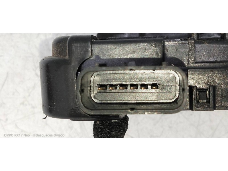 Recambio de motor cierre centralizado delantero izquierdo para kia sportage drive 4x2 referencia OEM IAM 813103U000  