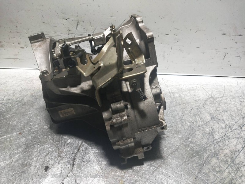 Recambio de caja cambios para mazda 3 berlina (bk) 1.6 cd diesel cat referencia OEM IAM 3M5R7002YF T1GD2 250504 065811 