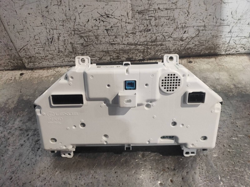 Recambio de cuadro instrumentos para lexus is 300h referencia OEM IAM 8380053K13 2575801911 