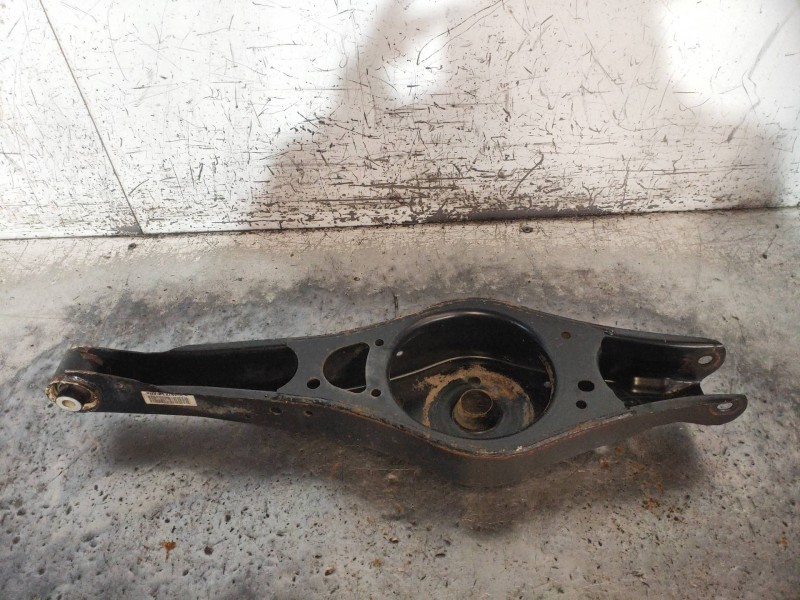 Recambio de brazo suspension inferior trasero derecho para skoda yeti active referencia OEM IAM   