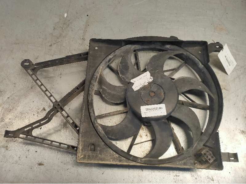 Recambio de electroventilador para opel astra g berlina elegance referencia OEM IAM 0130003245 90570739 90570735 BOSCH