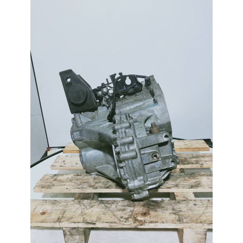 Recambio de caja cambios para kia carnival 2.9 crdi cat referencia OEM IAM Y061110536 4300038050 VQ7 VGT