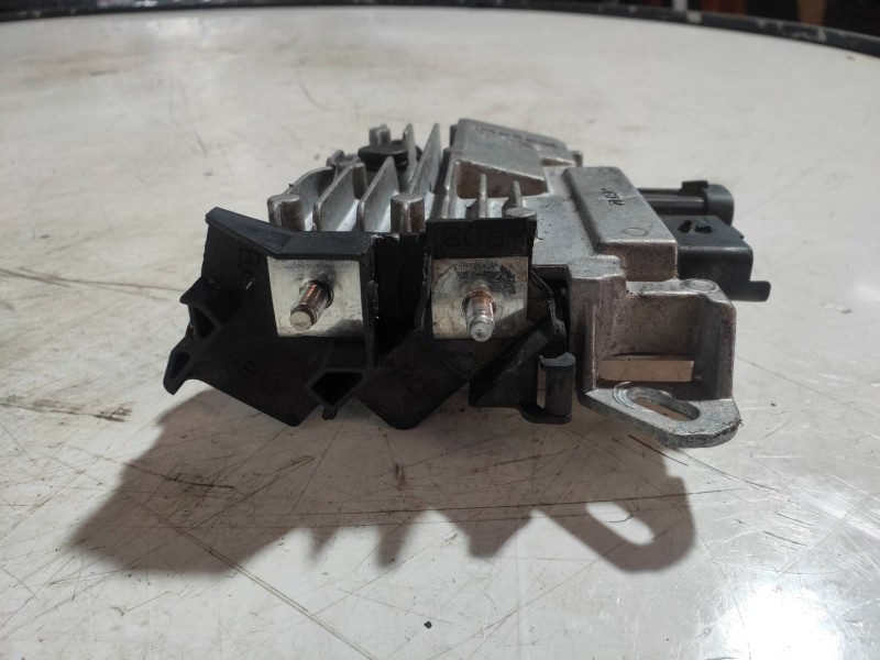 Recambio de modulo electronico para peugeot 308 business line referencia OEM IAM 9810858380  