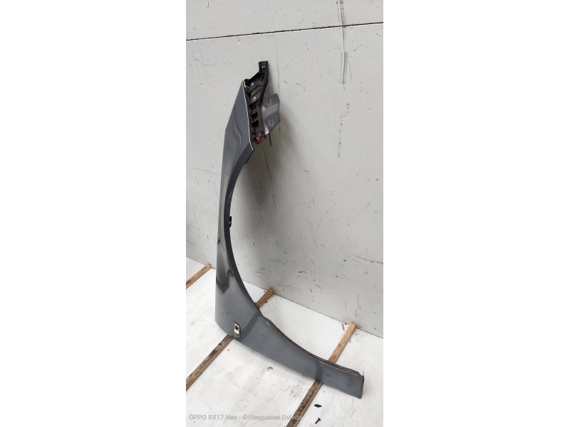 Recambio de aleta delantera derecha para opel insignia berlina cosmo referencia OEM IAM   