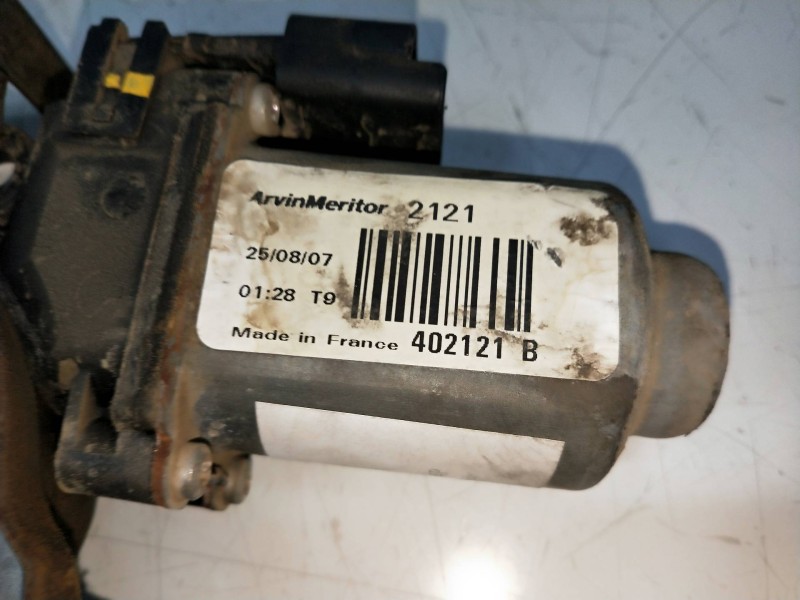 Recambio de elevalunas delantero izquierdo para nissan navara pick-up (d40m) 2.5 dci diesel cat referencia OEM IAM 402121B  4P